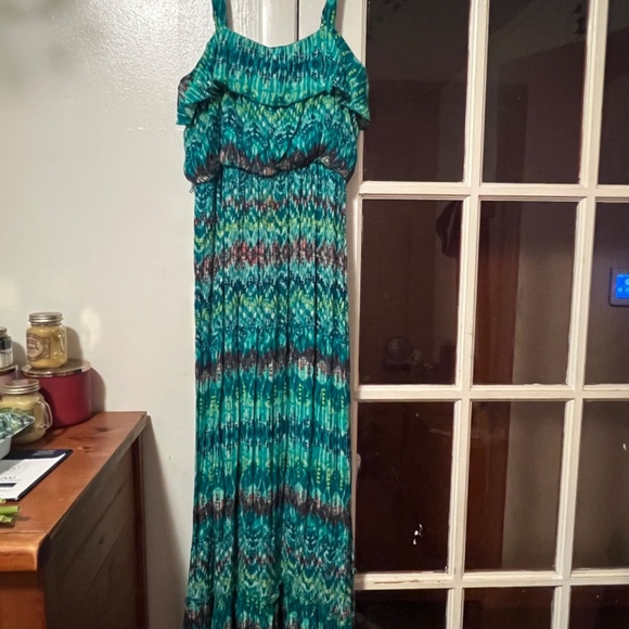 Lily Rose - Picture 3 of 4